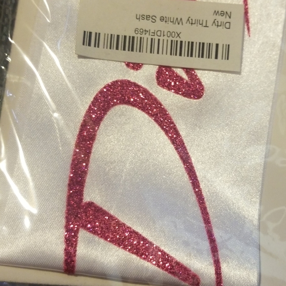 Dirty Thirty birthday girl sash - Picture 2 of 2